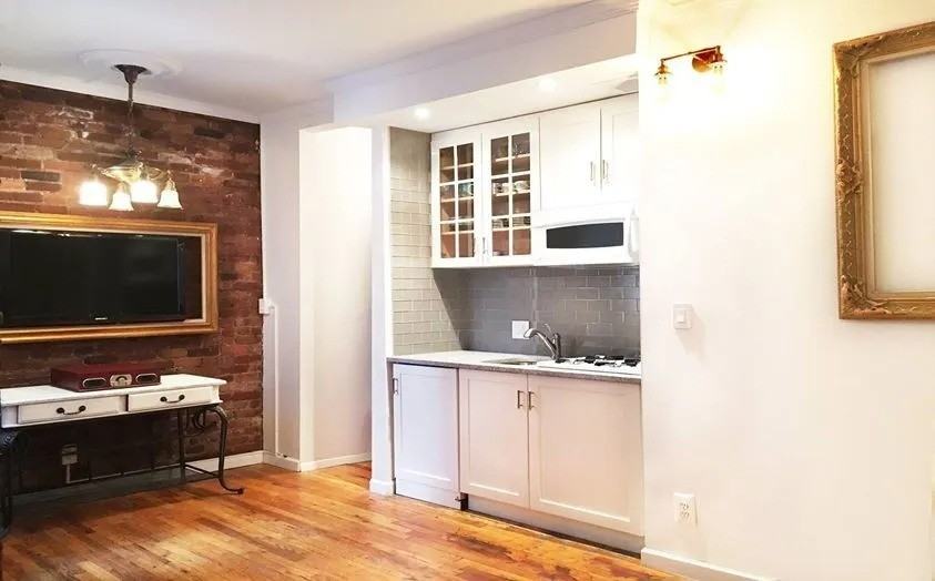 57 Thompson St - Photo 5 of 5