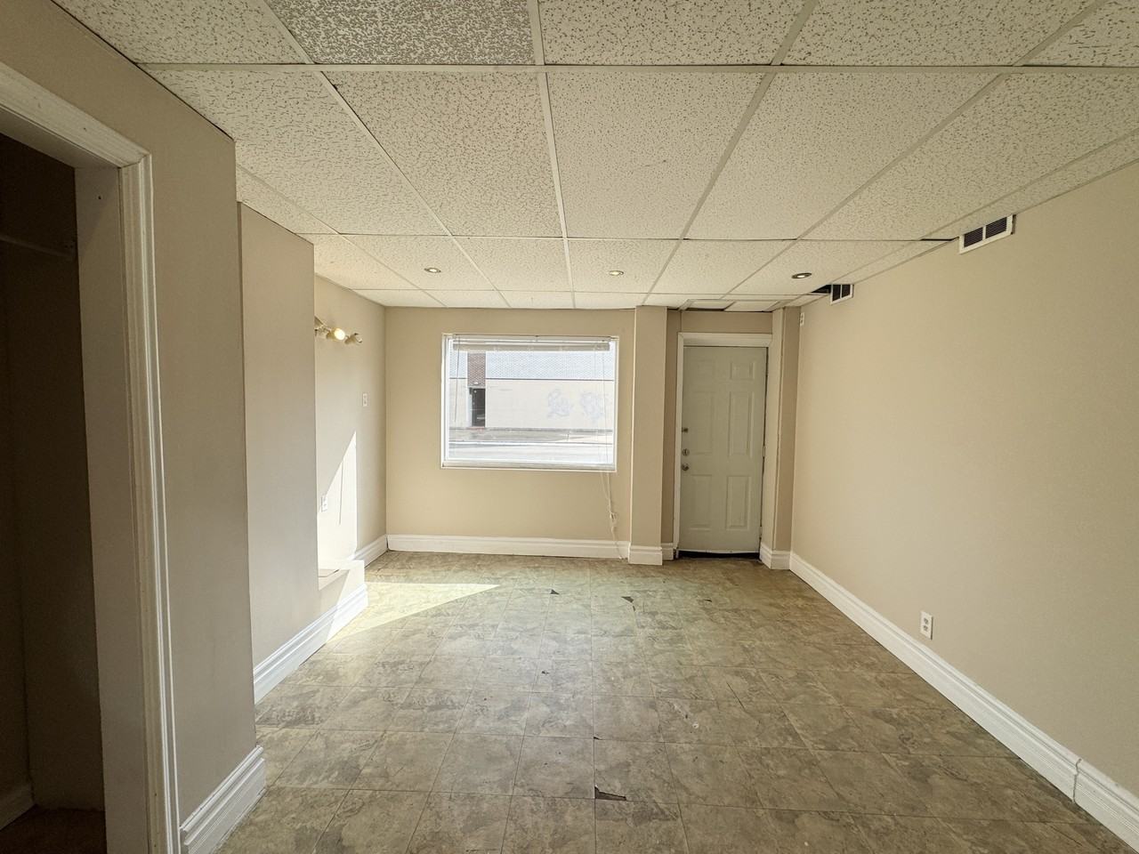 3214 Girardot St - Photo 4 of 35