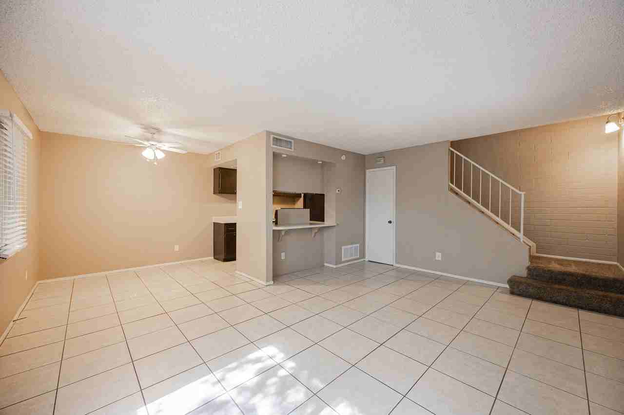 4260 N 67th Dr - Photo 7 of 16