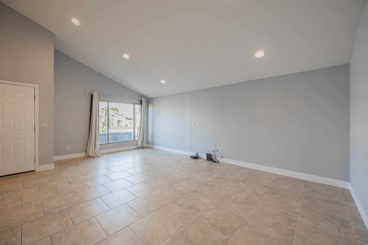 2229 N 87th Way - Photo 5 of 27