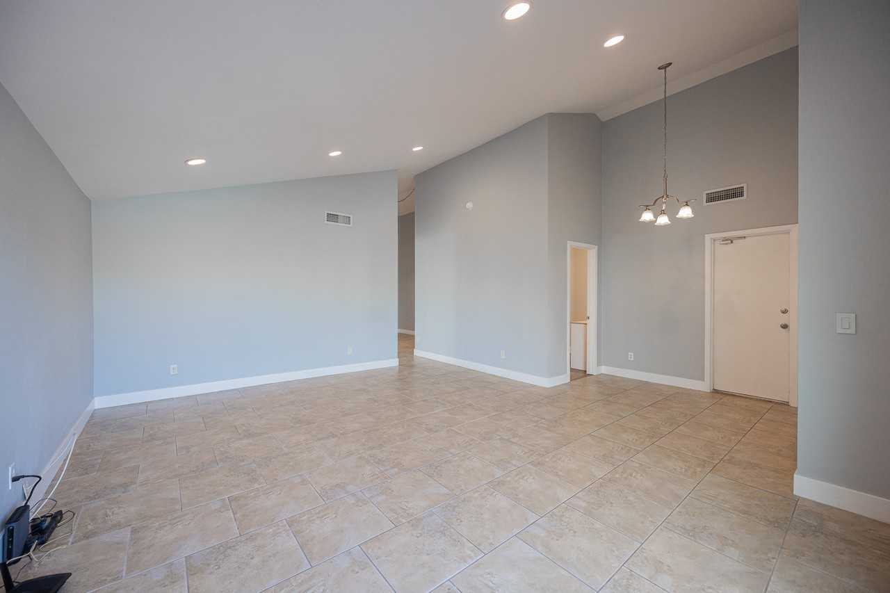 2229 N 87th Way - Photo 6 of 27