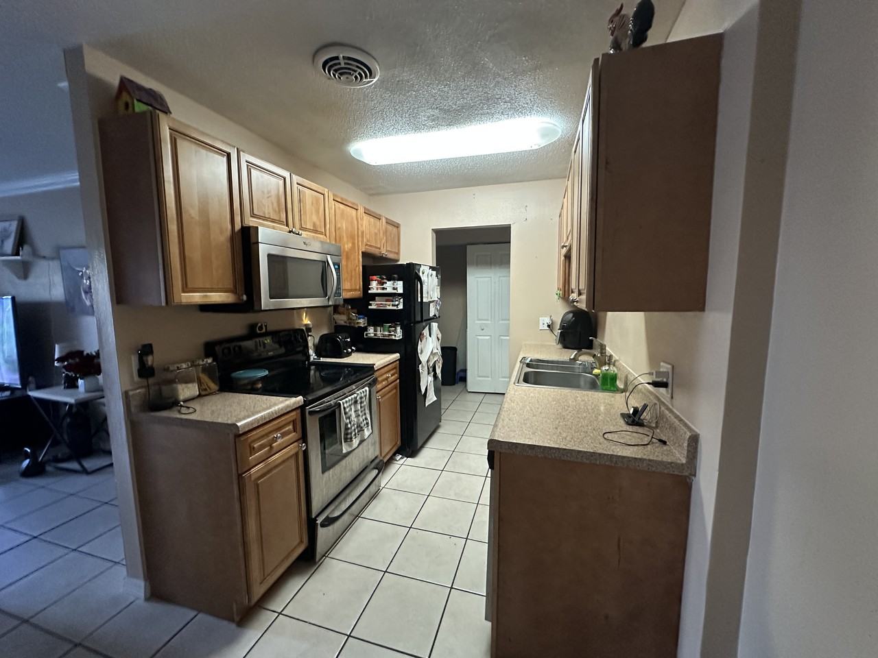 1695 Lee Rd #B106 - Photo 7 of 20