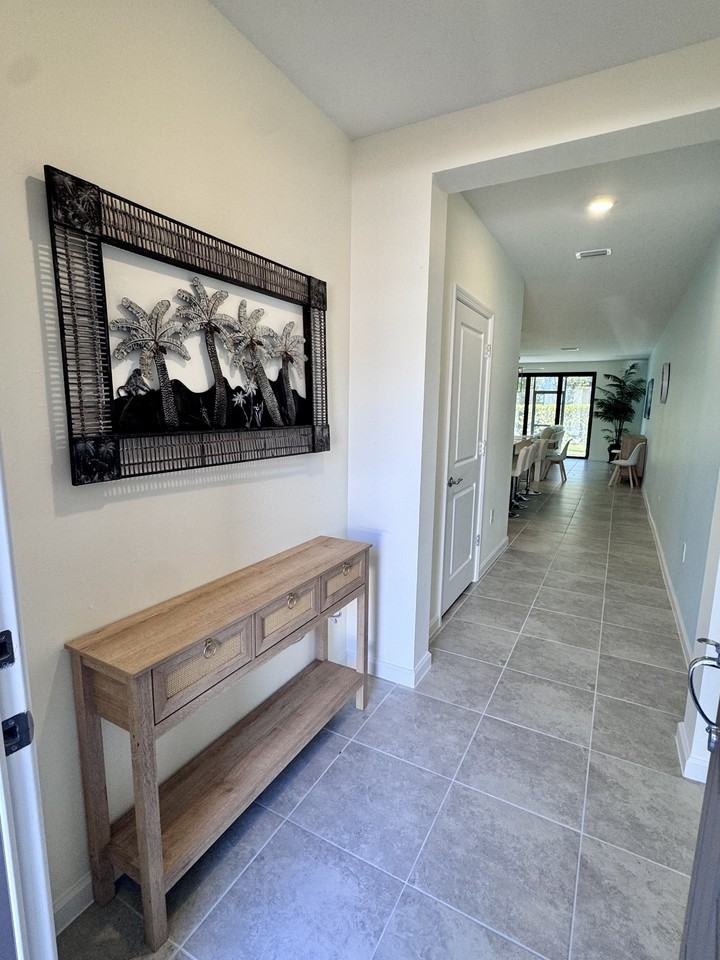 1516 Fells Cove Ln #NA - Photo 3 of 25