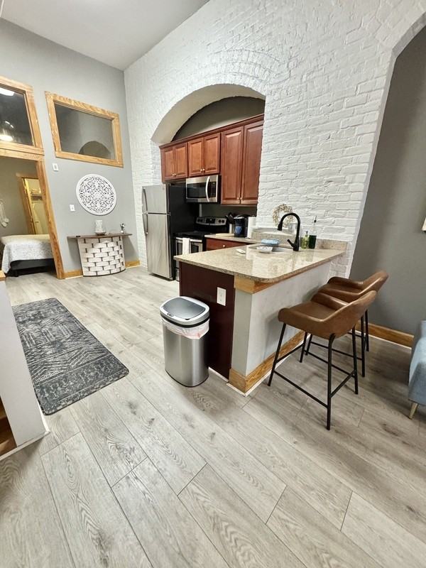 114 Virginia St - Photo 4 of 14