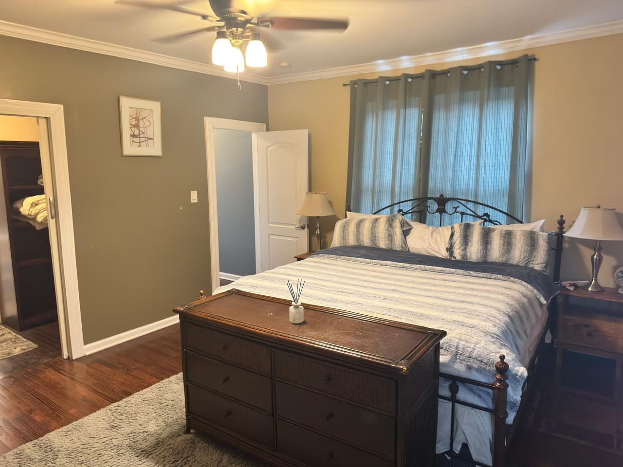 533 Leon St #1 - Photo 7 of 13