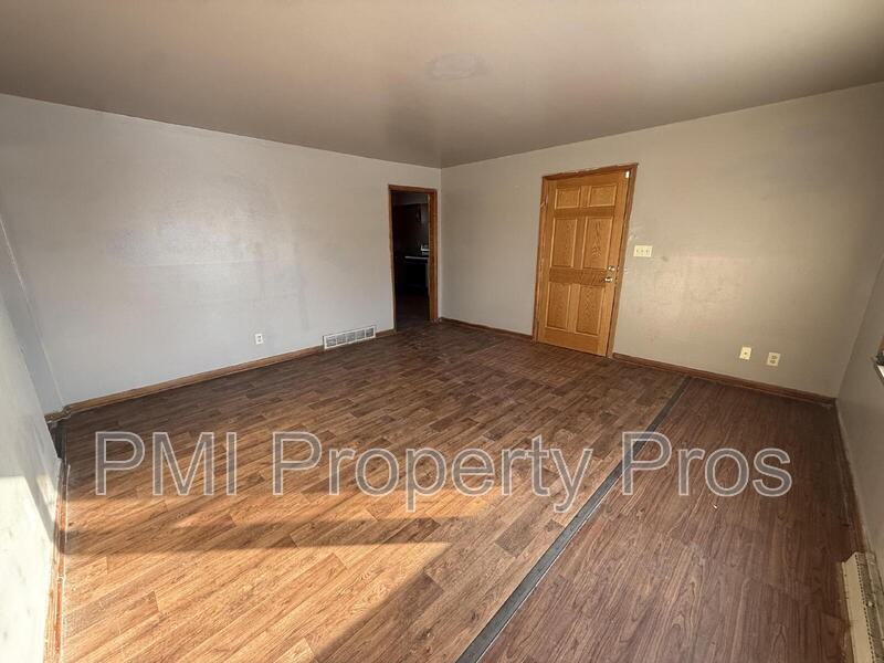 5138 N 84th St - Photo 2 of 4