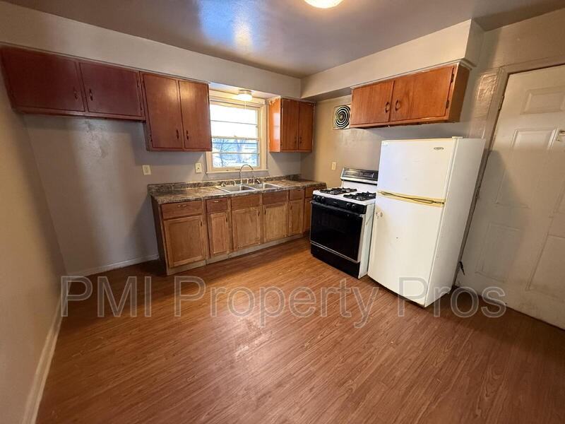 5138 N 84th St - Photo 4 of 4