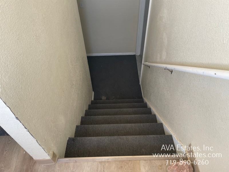 729 E Laporte Dr - Photo 2 of 13