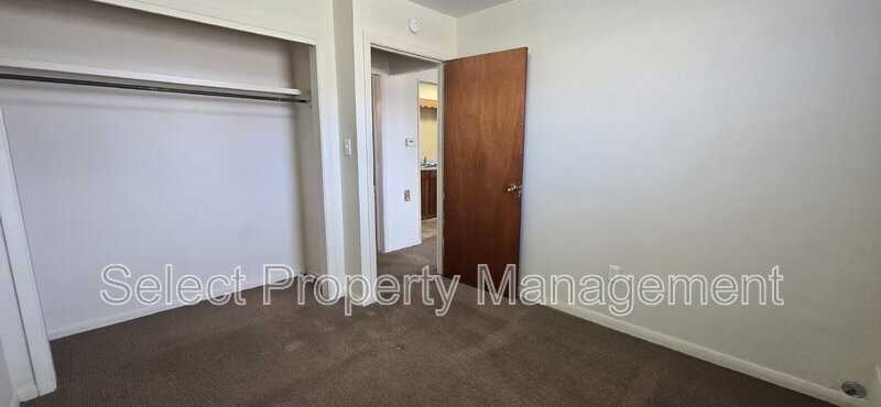 7608 Bluffton Rd #4 - Photo 7 of 20