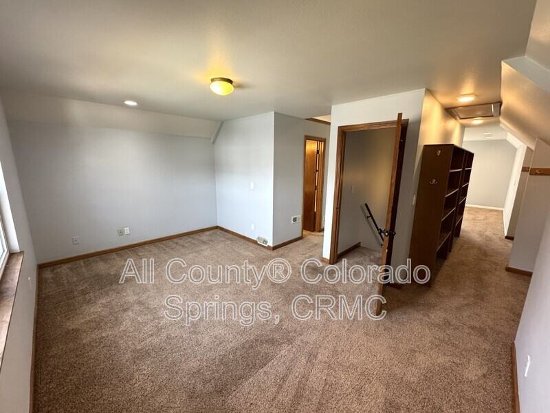 3102 Pennsylvania Ave - Photo 7 of 40