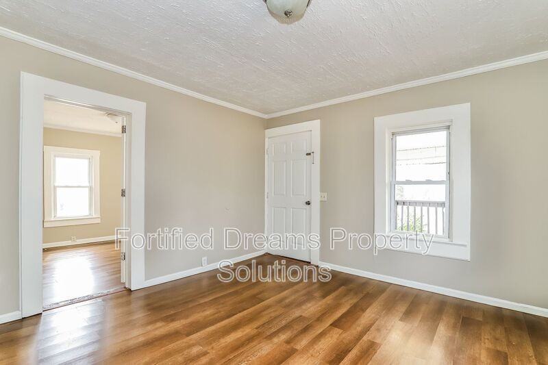 3813 Southdale Ave - Photo 3 of 19