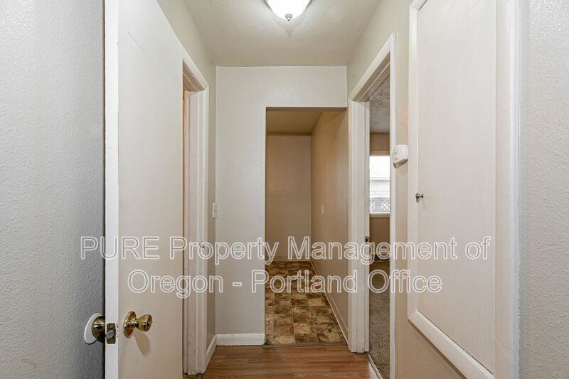 7016 N Amherst St #2 - Photo 5 of 20