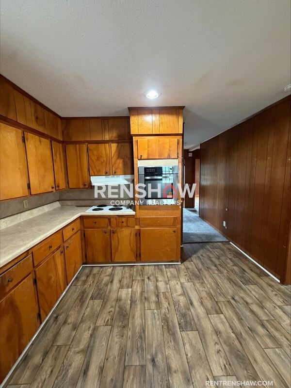 179 W Main St - Photo 6 of 20