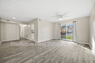 1006 Barclay Sq - Photo 1 of 1