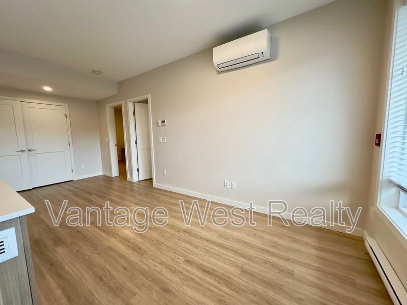 600 Boynton Pl - Photo 5 of 18