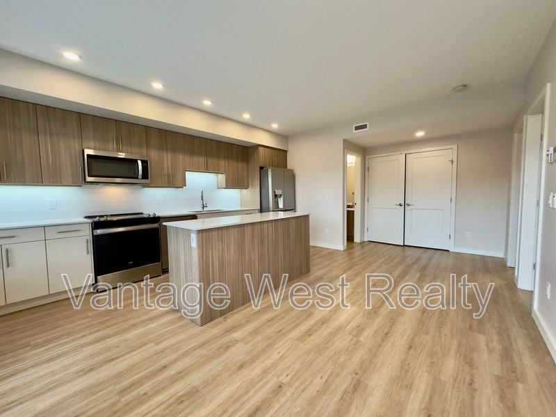 600 Boynton Pl - Photo 6 of 18