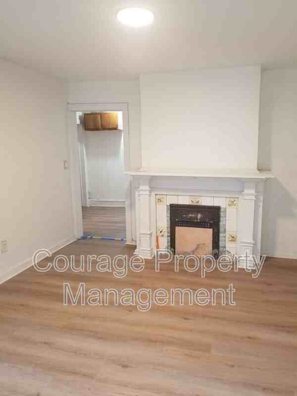 514 W 1st St #B - Photo 6 of 8