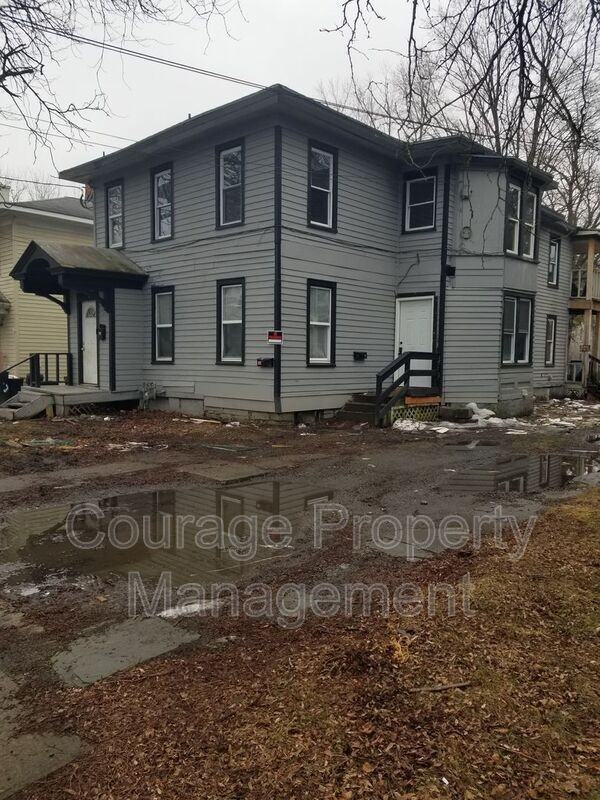 514 W 1st St #B - Photo 7 of 8