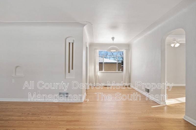 2702 Meade St - Photo 6 of 21