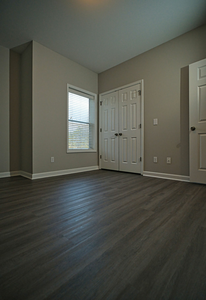 Griffin Gate Apartments - Photo 7 of 26