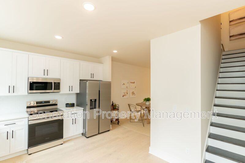 745 N Market St - Photo 3 of 36