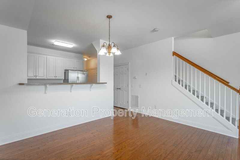 7500 Noah Reid Rd - Photo 3 of 31