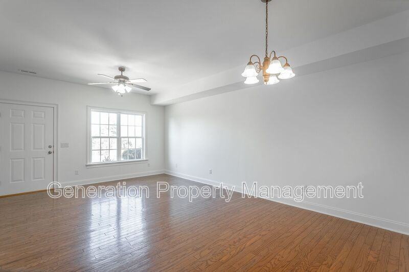 7500 Noah Reid Rd - Photo 5 of 31