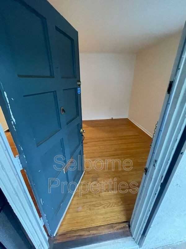 624 Valle Vista Ave #A - Photo 2 of 20