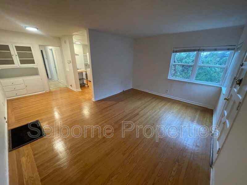 624 Valle Vista Ave #A - Photo 7 of 20