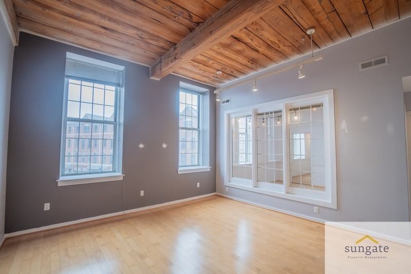 2639 Boston St - Photo 3 of 24