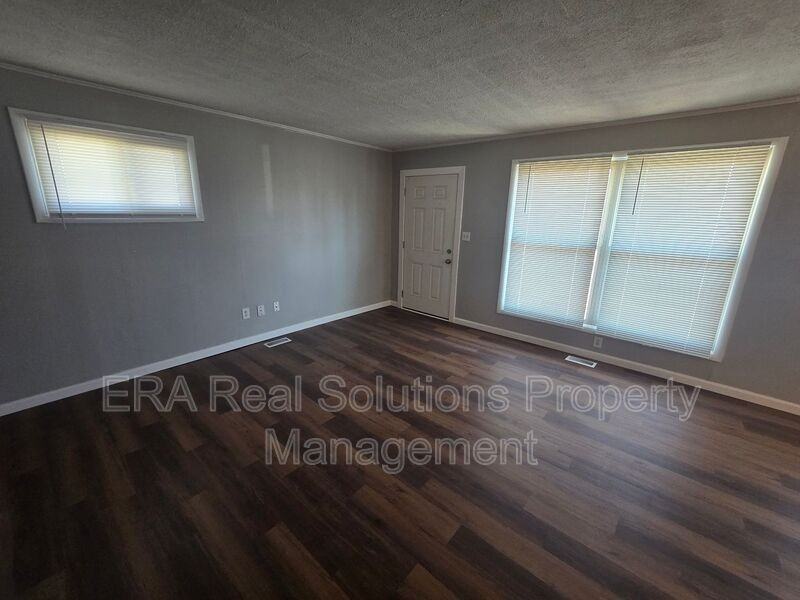 3527 Homestead Dr - Photo 4 of 9