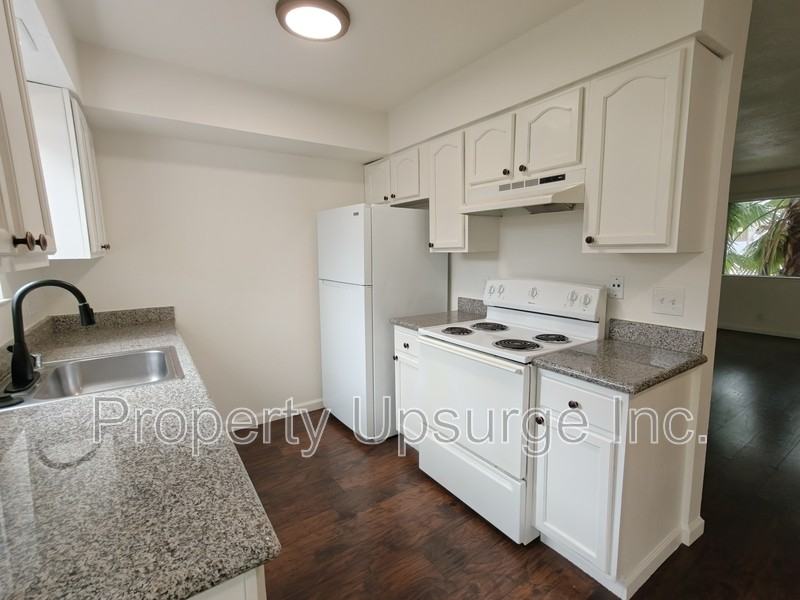 715 Mary St #3 - Photo 2 of 20