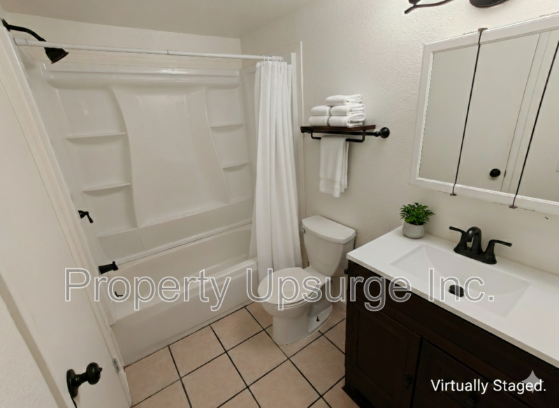 715 Mary St #3 - Photo 5 of 20