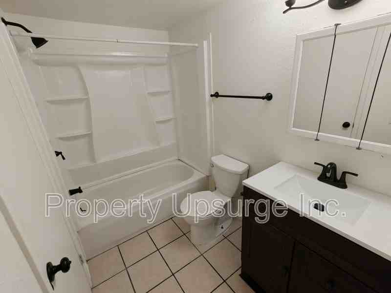 715 Mary St #3 - Photo 6 of 20