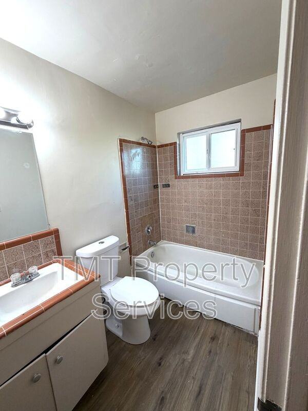 1728 Richmond St #8 - Photo 6 of 6