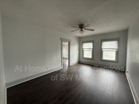 1021 E Walnut St #2 - Photo 1 of 1