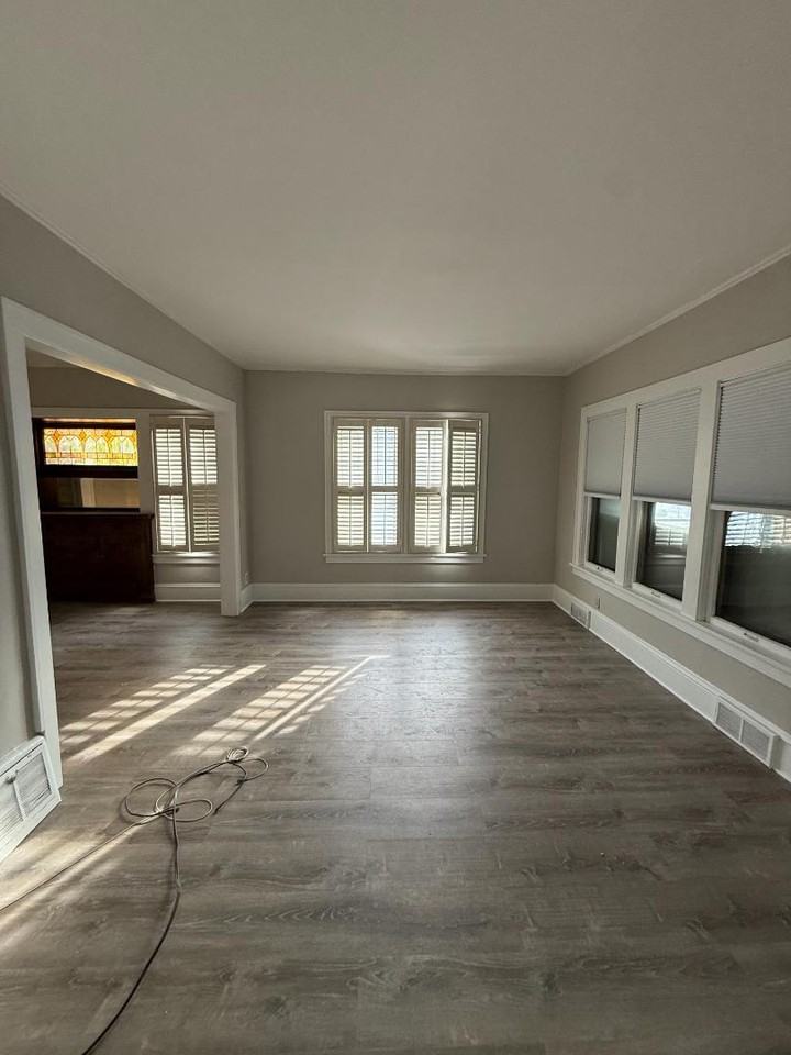 3553 Dupont Avenue South - Photo 6 of 10