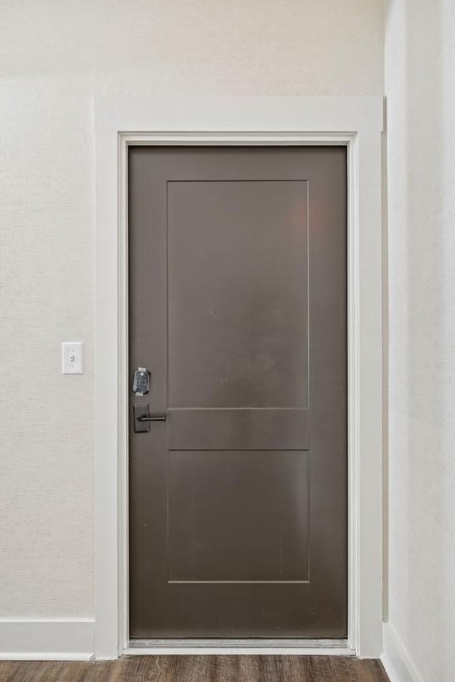 118 N Main St - Photo 4 of 20