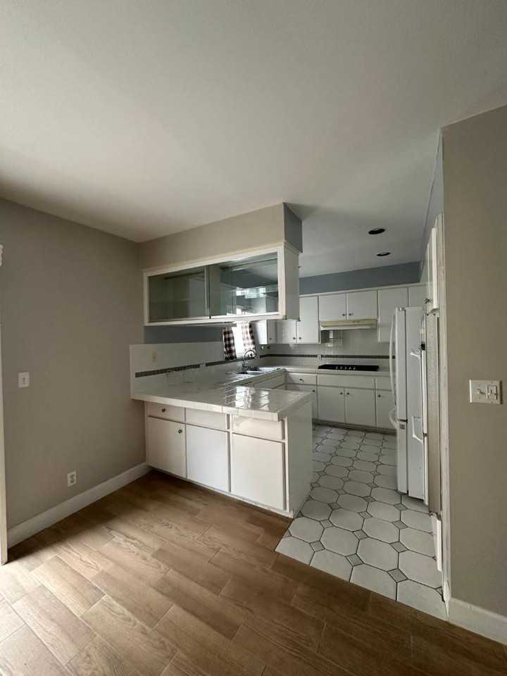 1871 10th St - Photo 6 of 20