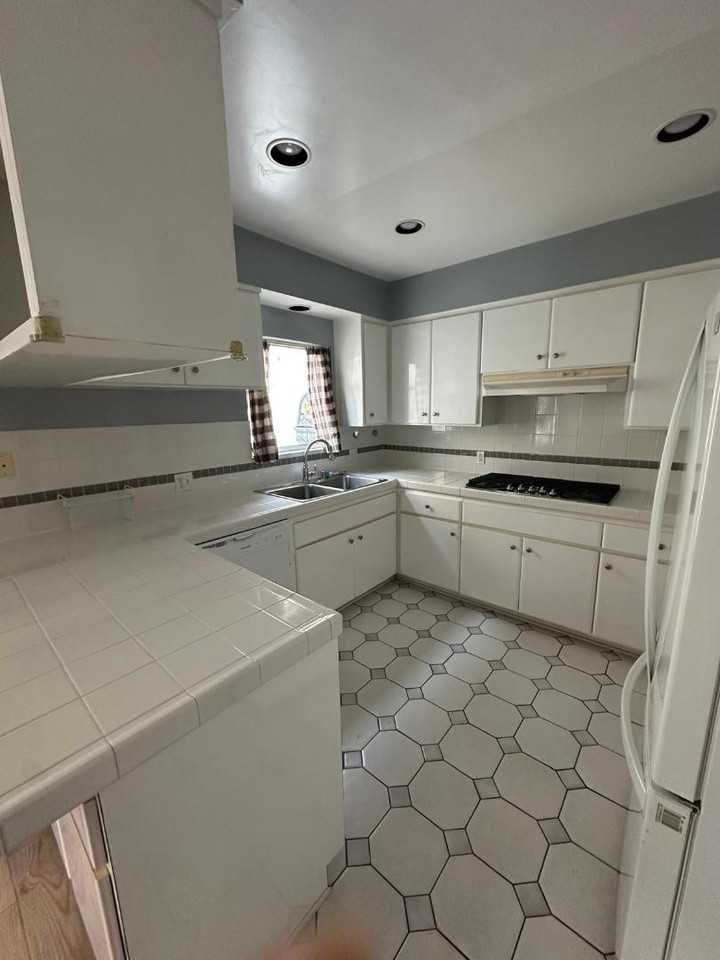 1871 10th St - Photo 7 of 20