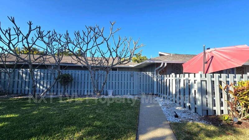 4261 Island Cir #6 - Photo 2 of 16