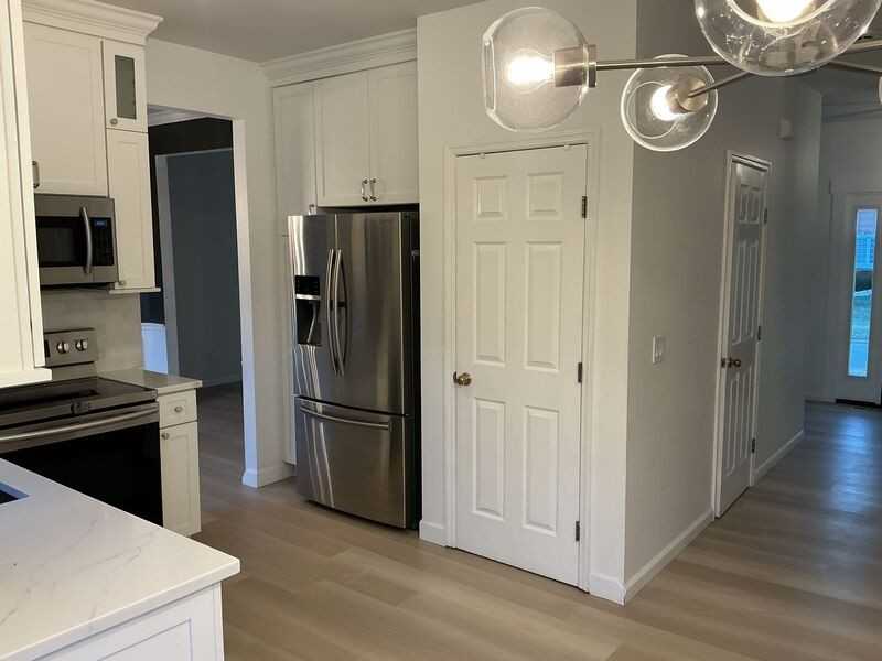 104 W Stoneridge Dr - Photo 3 of 15