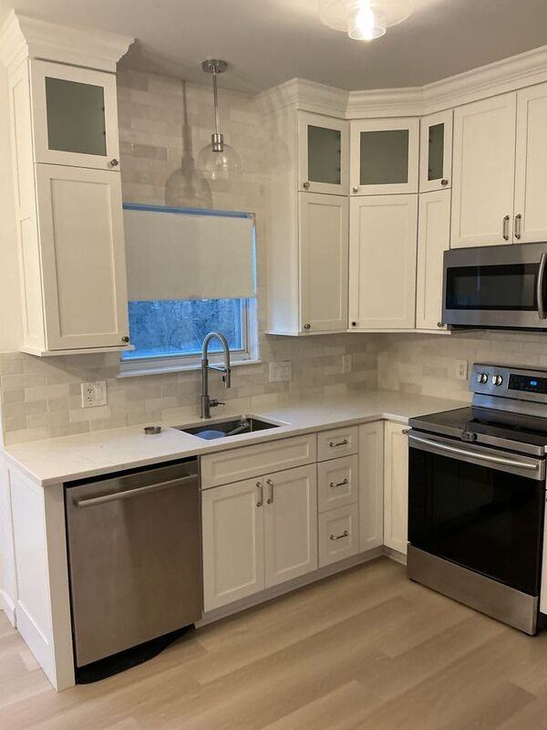 104 W Stoneridge Dr - Photo 4 of 15