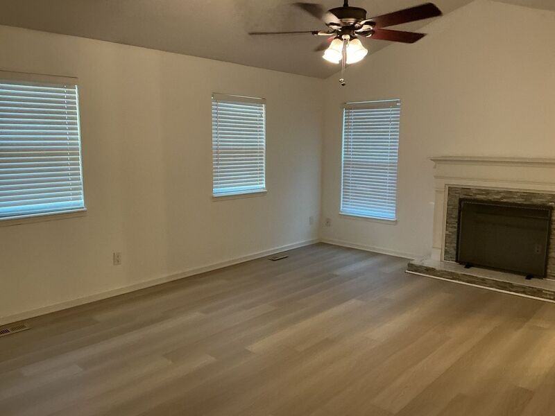 104 W Stoneridge Dr - Photo 7 of 15