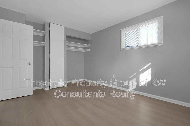 180 N Sylvan Ave #H - Photo 5 of 11