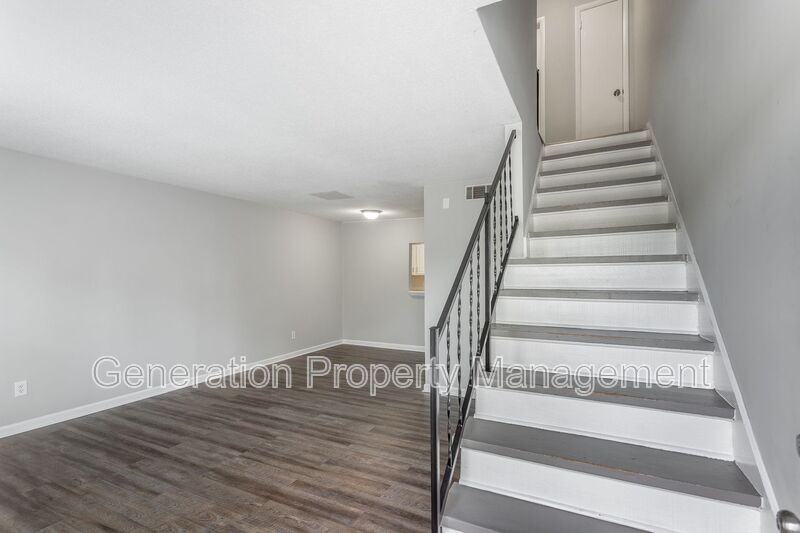 4405 Delashmitt Rd #12 - Photo 3 of 34