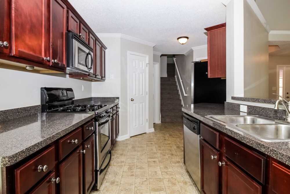 51 Kentucky Ave - Photo 6 of 15