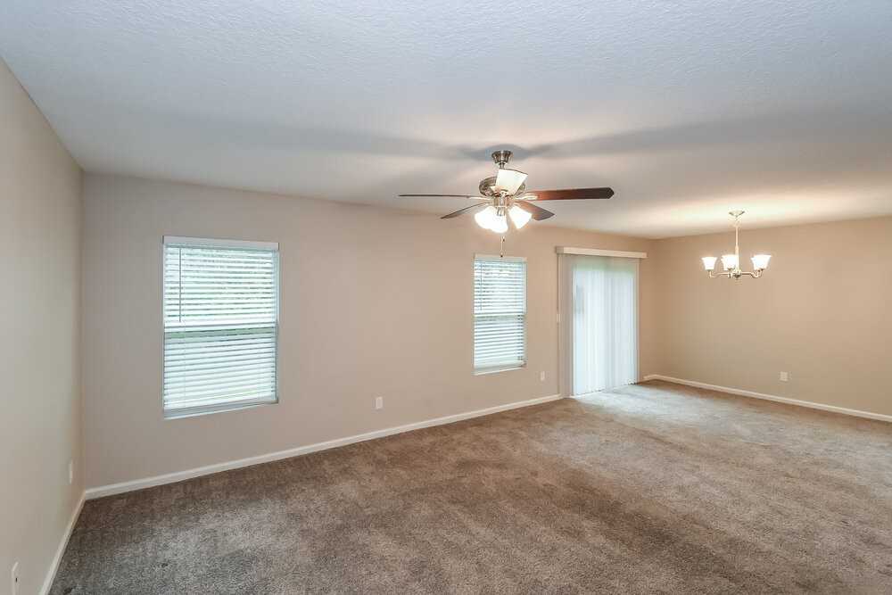 2236 Crystal Cove Dr - Photo 3 of 16