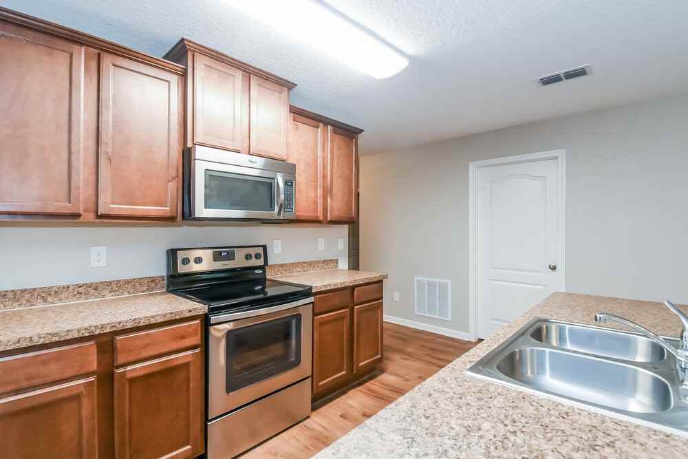 2236 Crystal Cove Dr - Photo 7 of 16