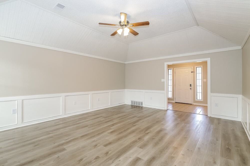 8163 Cairn Dr - Photo 6 of 17